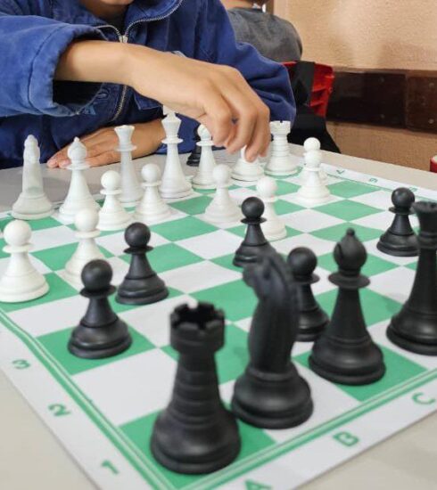 Projeto de Ensino de Xadrez estimula o raciocínio e o desenvolvimento dos alunos da rede municipal