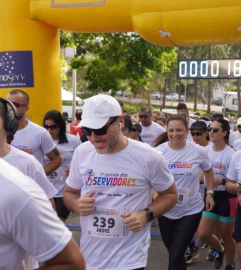 Corrida dos Servidores mobiliza centenas de pessoas e impulsiona arrecadação de brinquedos para o Fundo Social
