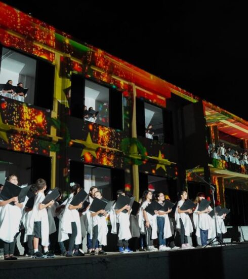 Cantata “Vozes que Educam com Amor” encanta Atibaia e entrega um dos espetáculos mais emocionantes já realizados na cidade