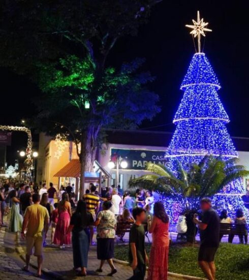 “Nosso Natal” ilumina Atibaia e celebra o período festivo com decoração em diversos pontos da cidade