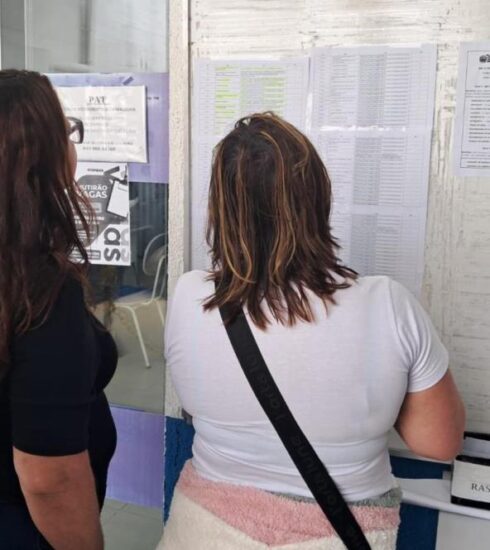 Mutirão de Empregos garante colocação profissional a 120 pessoas