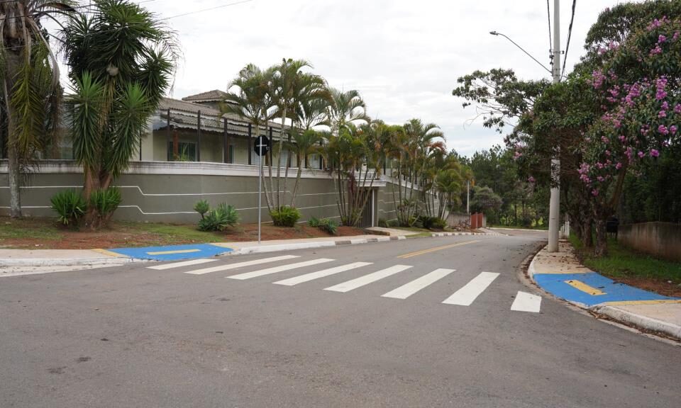 Prefeitura entrega obra de infraestrutura e pavimentação no loteamento Campos de Atibaia e Jardim Santo Antônio