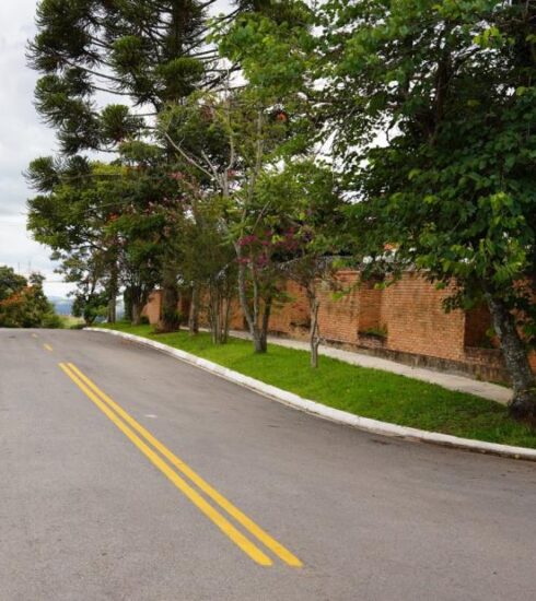 Prefeitura entrega obras de pavimentação no Campos de Atibaia e Jardim Santo Antônio