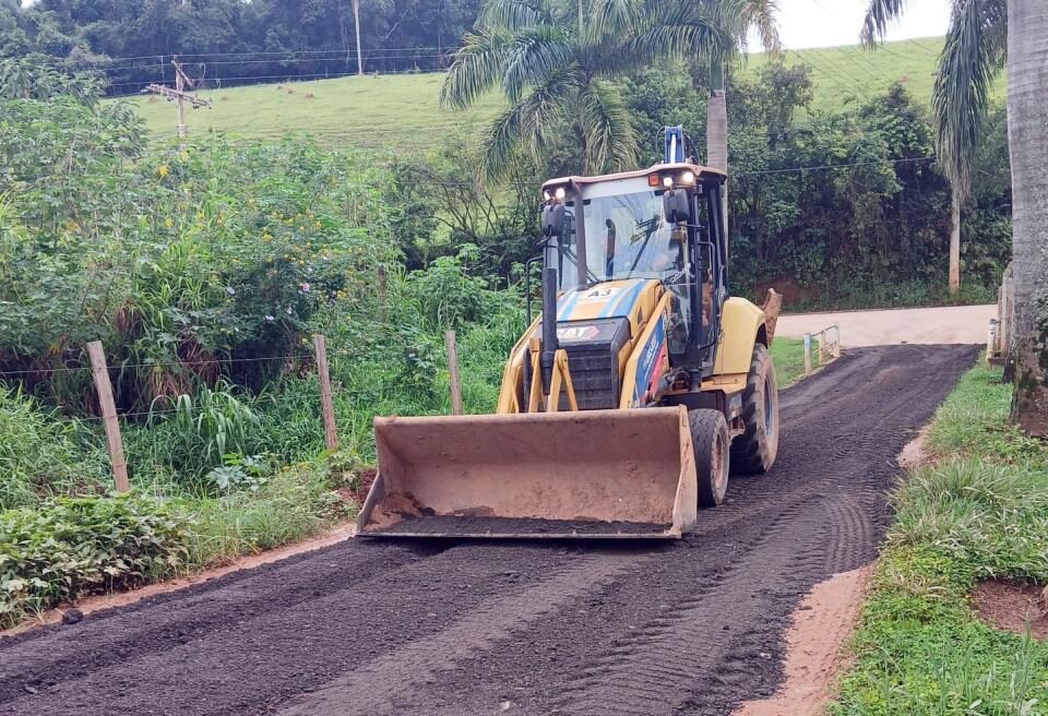 Serviços de zeladoria seguem em diferentes regiões da cidade