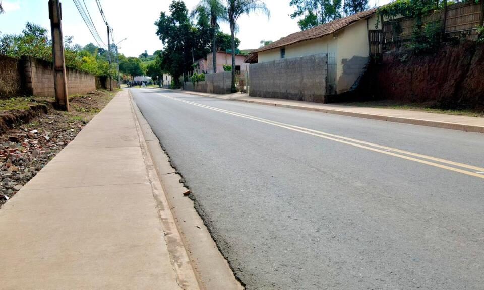Mais infraestrutura: Prefeitura inaugura obra de macrodrenagem e pavimentação da Jerônimo de Camargo, nos bairros Caetetuba e Maracanã