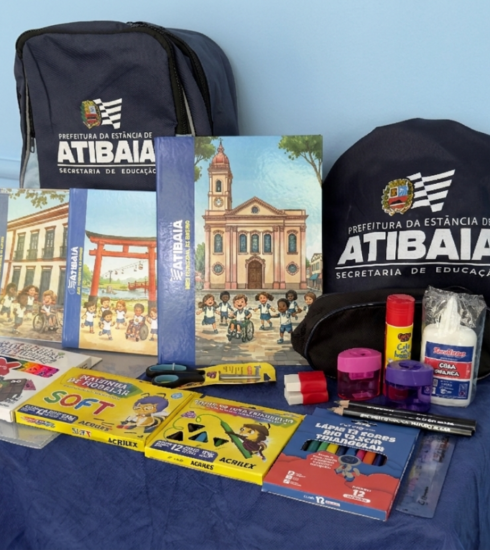 Prefeitura de Atibaia entrega kits escolares para mais de 15 mil alunos da rede municipal