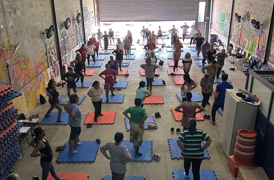 Centros Comunitários da cidade recebem aulas gratuitas de pilates e ritmos voltadas para terceira idade