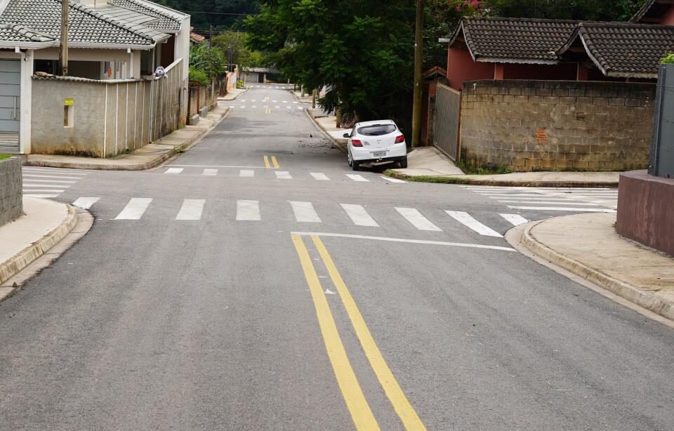 Prefeitura entrega obra de infraestrutura e pavimentação no Jardim Maracanã