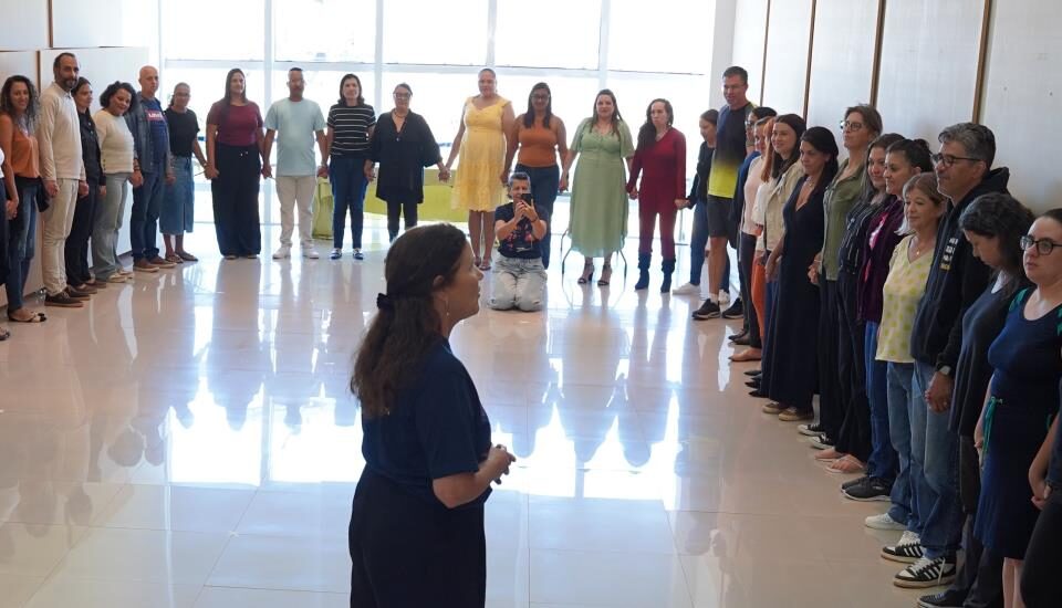 Atibaia realiza jornada pedagógica para fortalecer Educação Integral na rede municipal