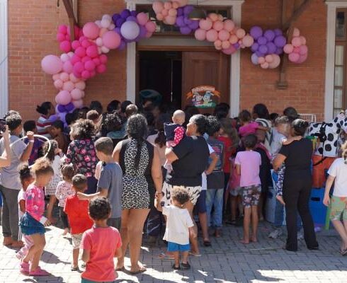 Fundo Social promove Festa de Páscoa e atende mais de 150 crianças com atividades recreativas e entrega de ovos de chocolate