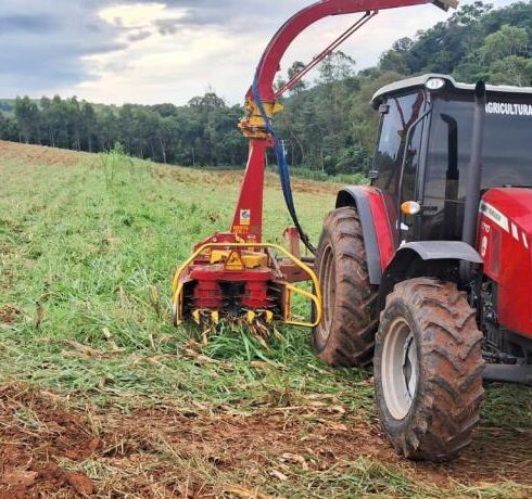 Patrulha Agrícola Mecanizada soma mais de 400 horas de atendimento a produtores rurais em março e abril