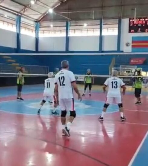 Equipes de Voleibol Adaptado de Atibaia disputaram torneio preparatório em Mairiporã
