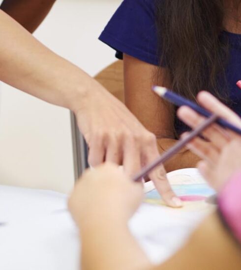 Inclusão escolar: Programa SuperAção oferece vagas de emprego em Atibaia