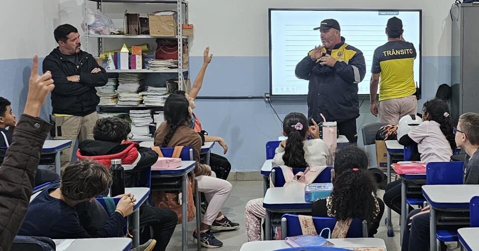 Maio Amarelo: atividades educativas sobre segurança viária continuam nas escolas municipais