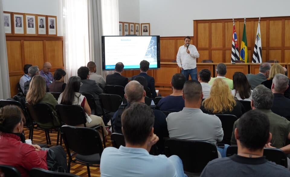 Atibaia avança em PPP para modernizar iluminação pública: meta é atingir 100% de LED ainda em 2026 e ampliar serviços digitais Atibaia avança em PPP para modernizar iluminação pública: meta é atingir 100% de LED ainda em 2026 e ampliar serviços digitais