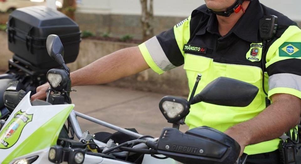 Prefeitura entrega uniformes completos e motocicletas aos agentes de trânsito e consolida maior valorização da categoria em quase uma década