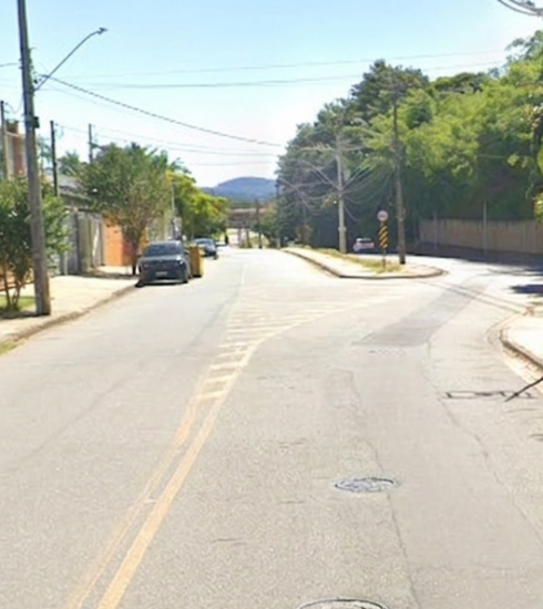 Serviços de inspeção na Avenida Cinamomos acontecem neste sábado (11) para melhorias na rede de esgoto
