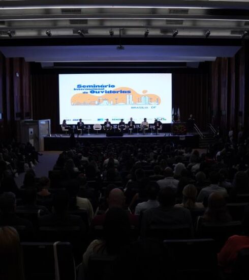 Ouvidoria Geral de Atibaia participa de seminário internacional e fortalece gestão pública