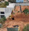 Prefeitura inicia obras emergenciais na Rua Professor Alexandrino Silveira Bueno para solucionar problema de deslizamento de terra Prefeitura inicia obras emergenciais na Rua Professor Alexandrino Silveira Bueno para solucionar problema de deslizamento de terra
