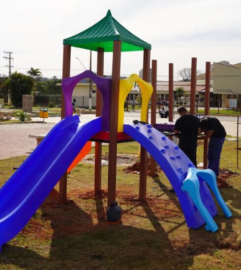 Áreas de lazer: novos brinquedos chegam em parquinhos de diferentes pontos da cidade