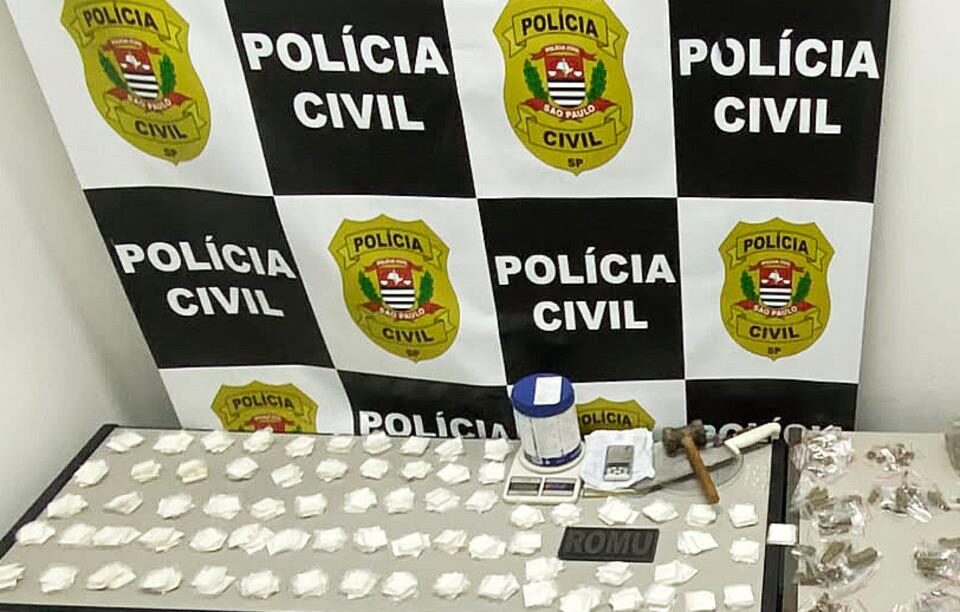 GCM de Atibaia apreende drogas durante ação da ROMU no Jardim Imperial