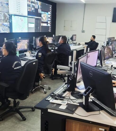 Câmeras de segurança também ajudam a identificar descarte irregular em Atibaia