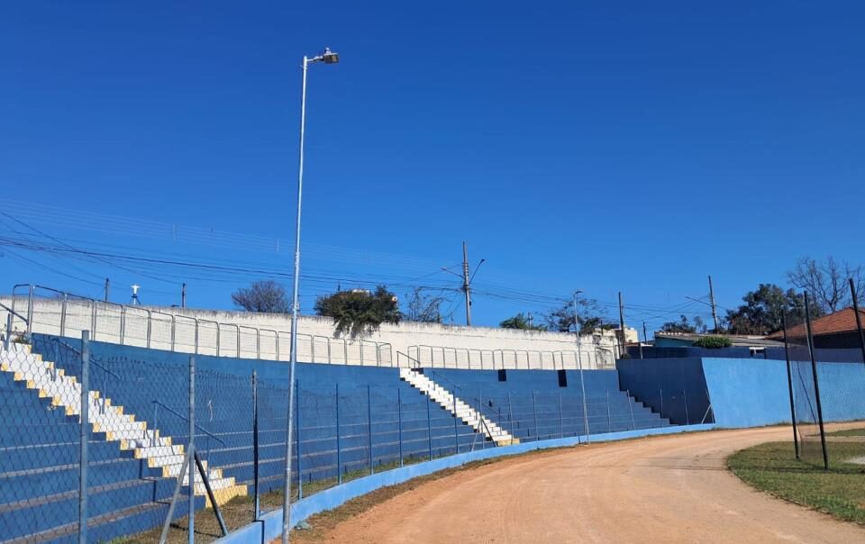 Prefeitura promove modernização da iluminação da pista de atletismo do Campo do Alvinópolis