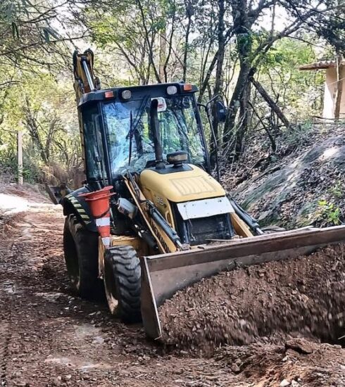 Prefeitura intensifica zeladoria e atende quase 40 bairros após chuvas
